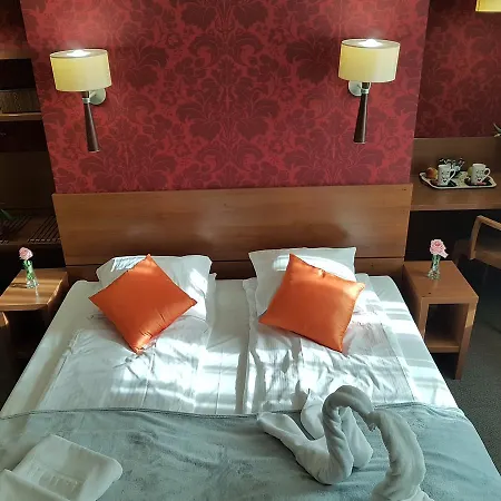 Lägenhet Apartamenty Na Skrytej *