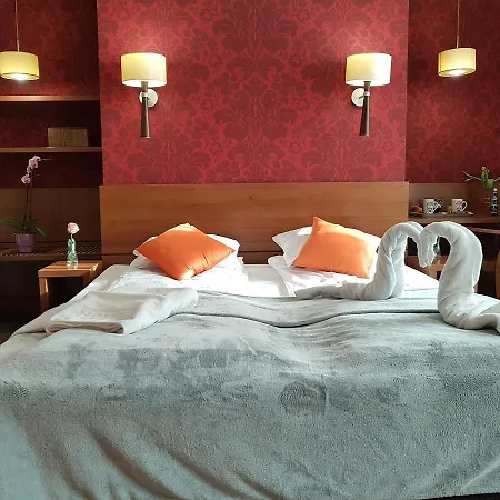 Lägenhet Apartamenty Na Skrytej